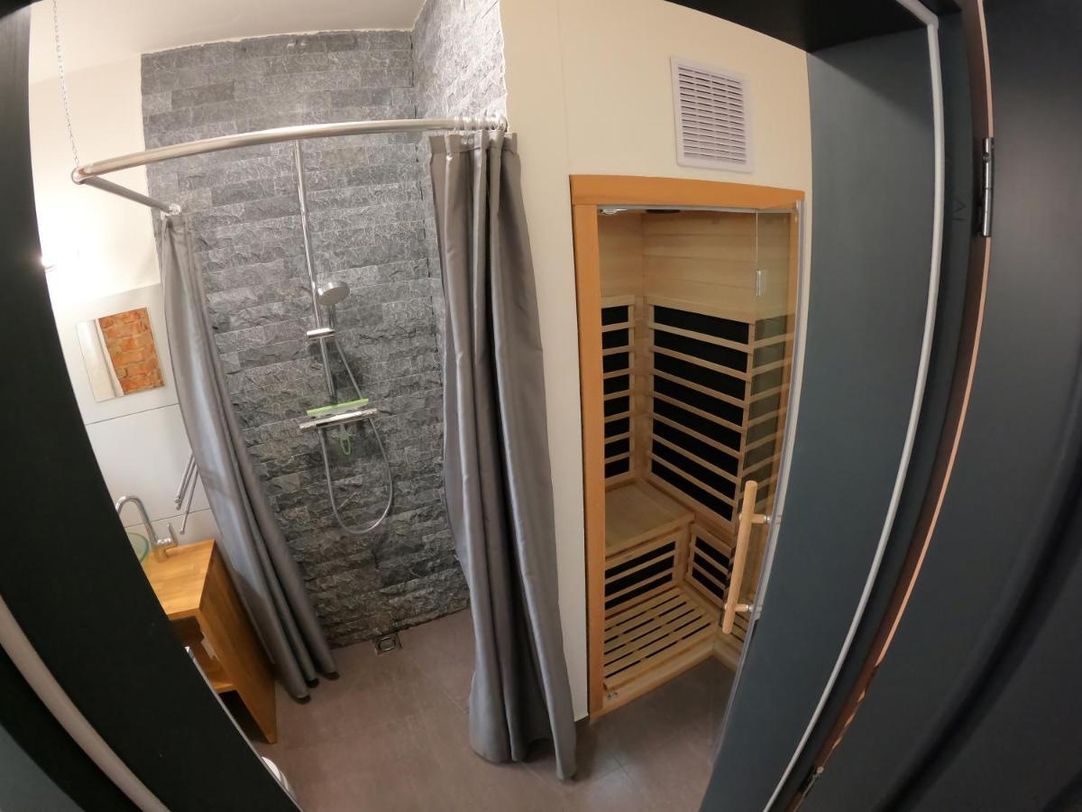 Gusto Hotel Krnov Esterno foto